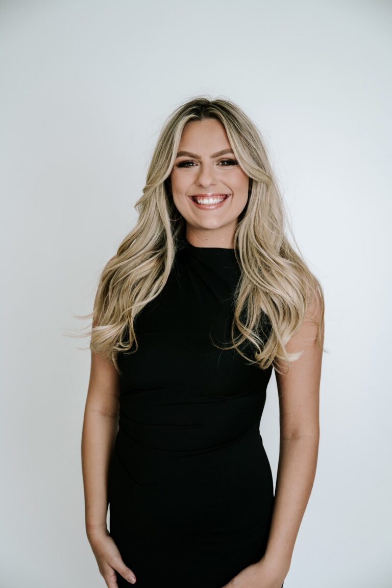 savannah tawater - nashville hairstylist